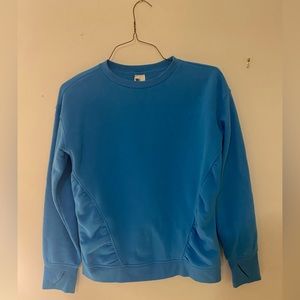 Cute and trendy blue crewneck - all in motion- girls 14/16💙🩵